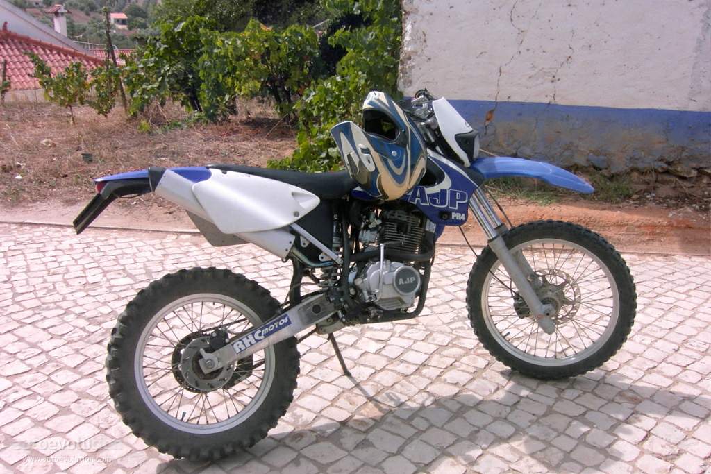 Мотоцикл AJP PR4 125 Enduro, Supermoto 2001