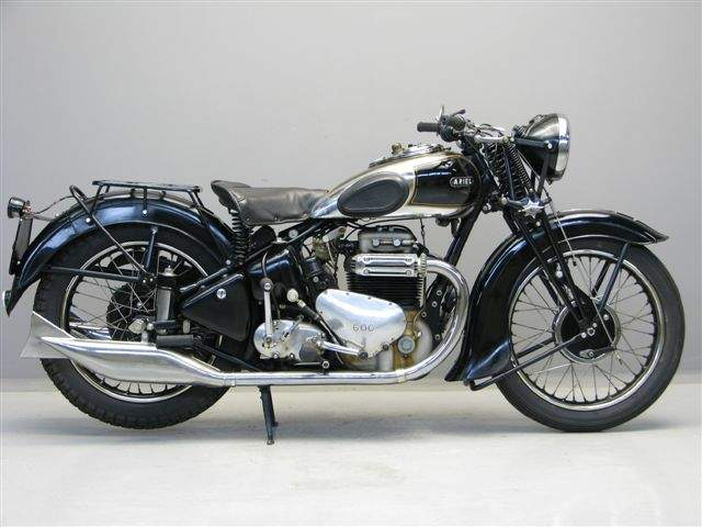 Мотоцикл Ariel Square Four 4F 600 1932