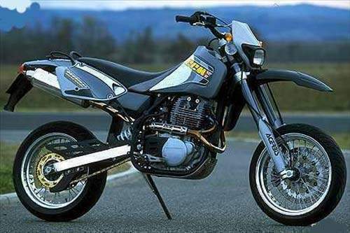 Мотоцикл CCM 604 DS Supermoto 2000