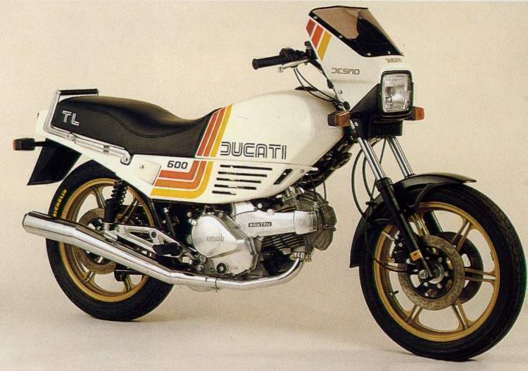 Мотоцикл Ducati 600T L Pantah 1982 фото