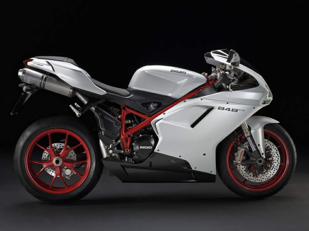 Фотография мотоцикла Ducati 848 EVO 2011