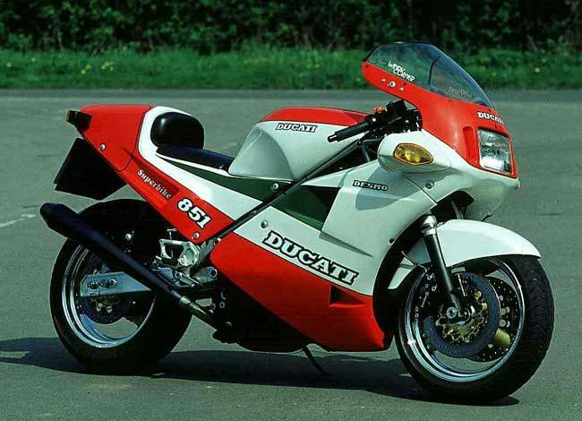 Мотоцикл Ducati 851 Strada 1988