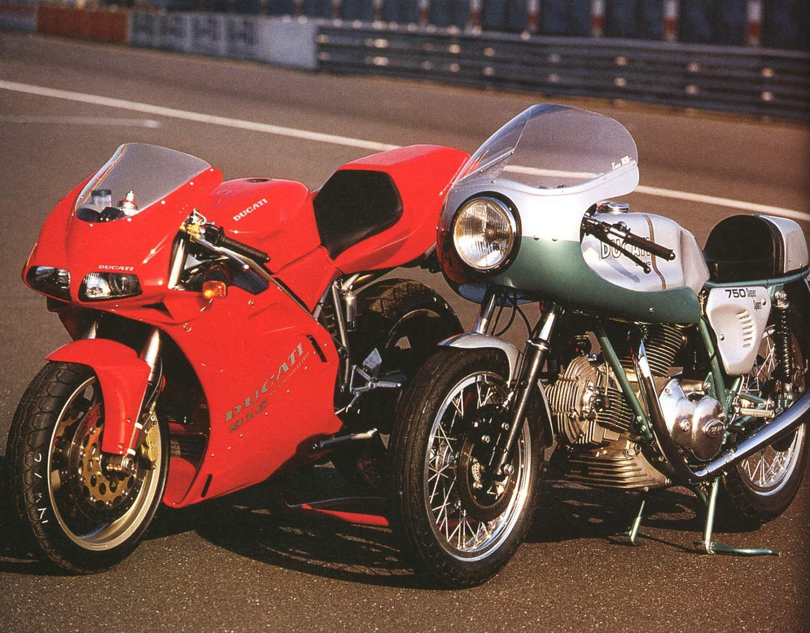 Мотоцикл Ducati 916 1995 фото
