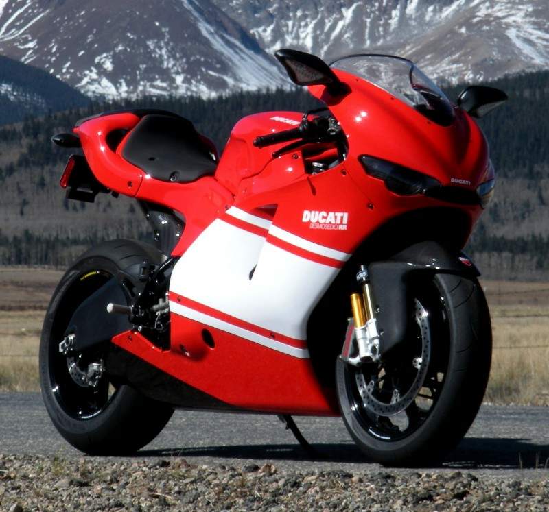Фотография мотоцикла Ducati Desmosedici RR 2006