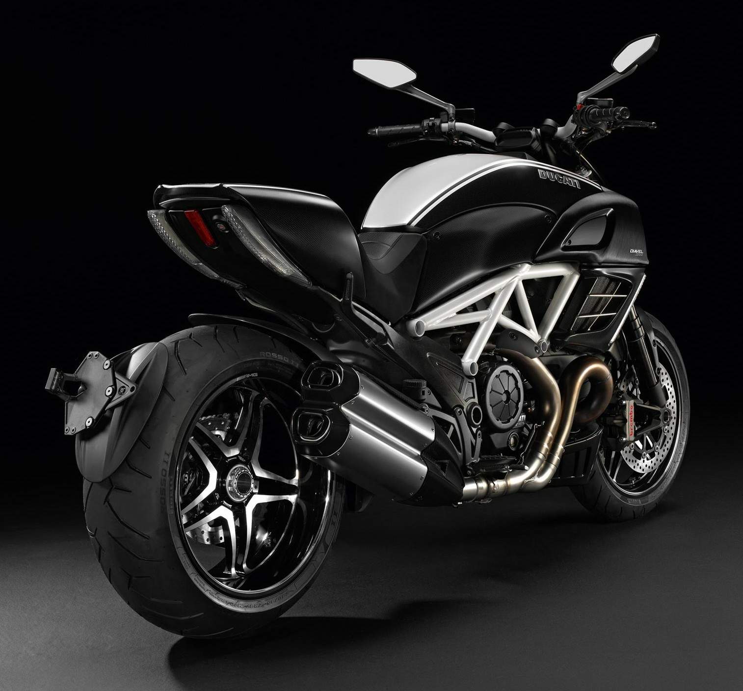 Мотоцикл Ducati Diavel AMG Special Edition 2012