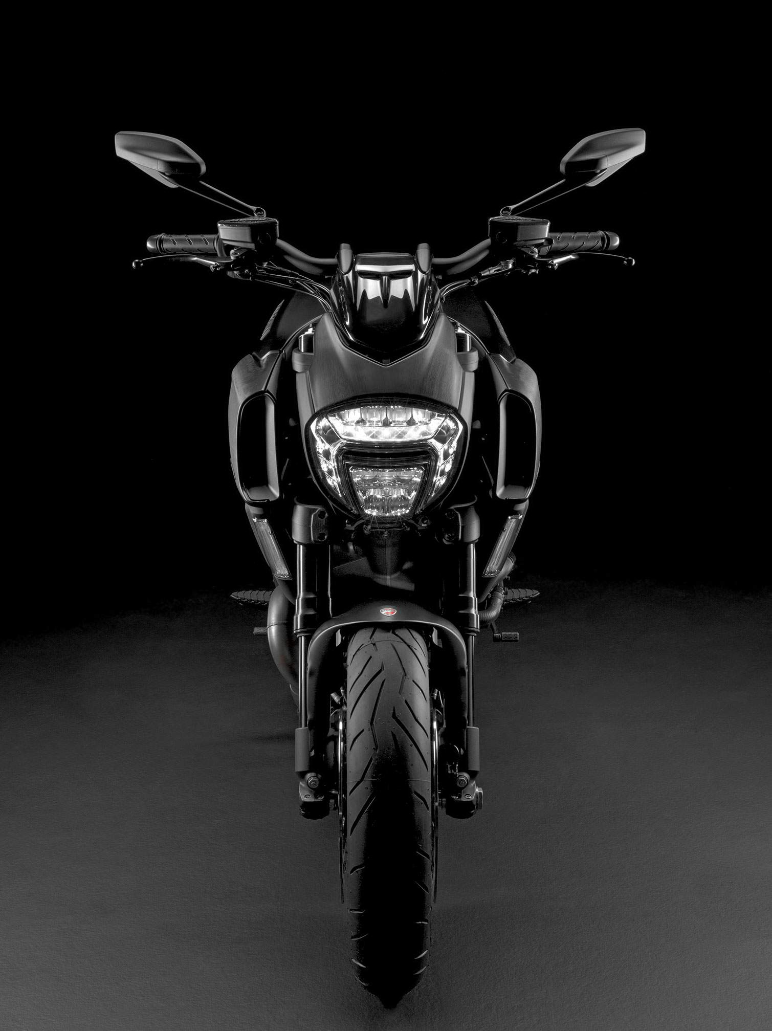 Мотоцикл Ducati Diavel 2015 фото
