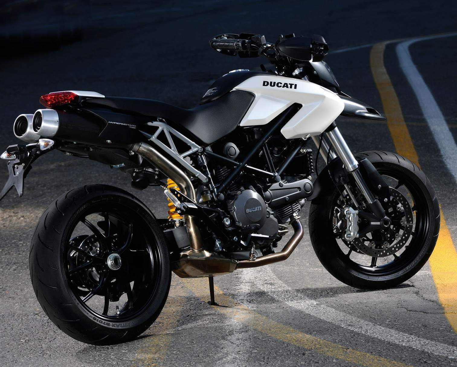 Мотоцикл Ducati Hypermotard 796 2012