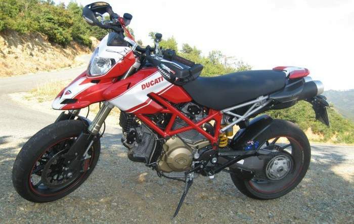 Мотоцикл Ducati Hypermotard Troy Replica 2010