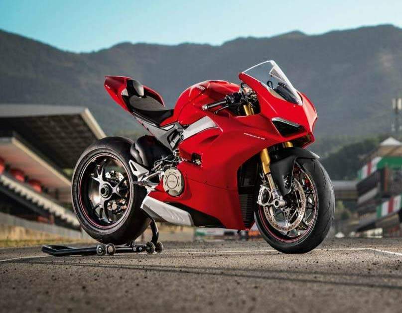 Мотоцикл Ducati Panigale V4 2018