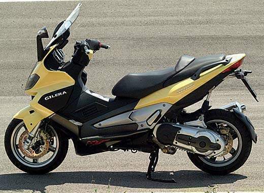 Мотоцикл Gilera Nexus 500 2003