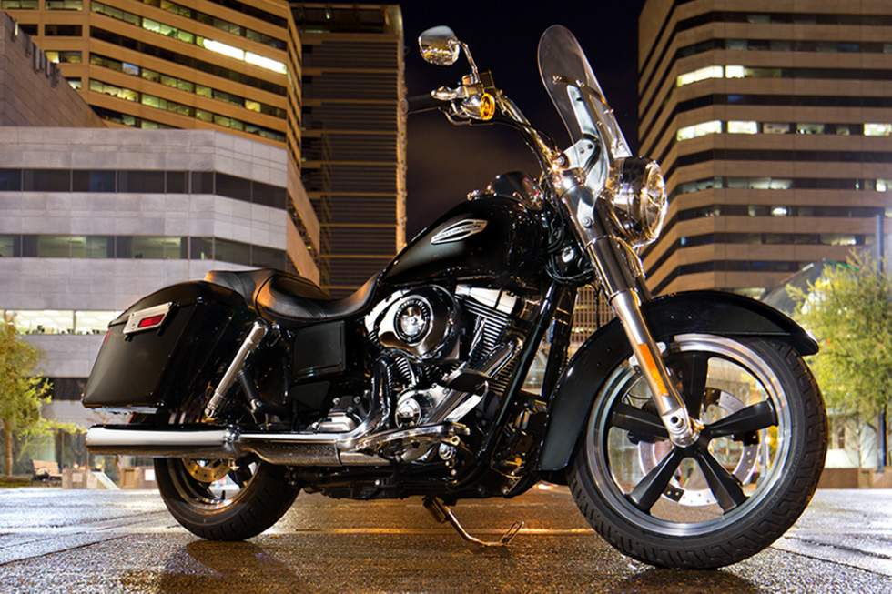 Мотоцикл Harley Davidson FLD Dyna Switchback 2016