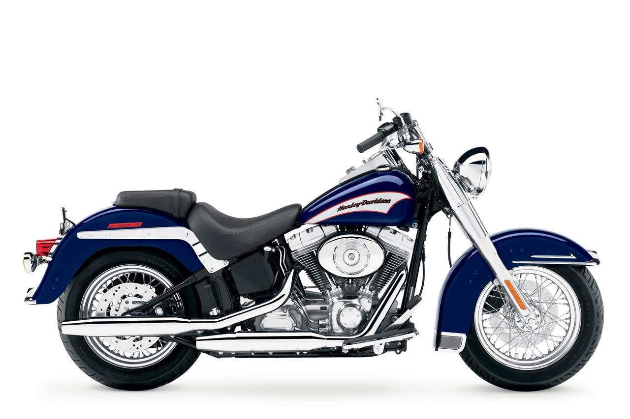 Фотография мотоцикла Harley Davidson FLSTC Heritage Softail Custom 2005