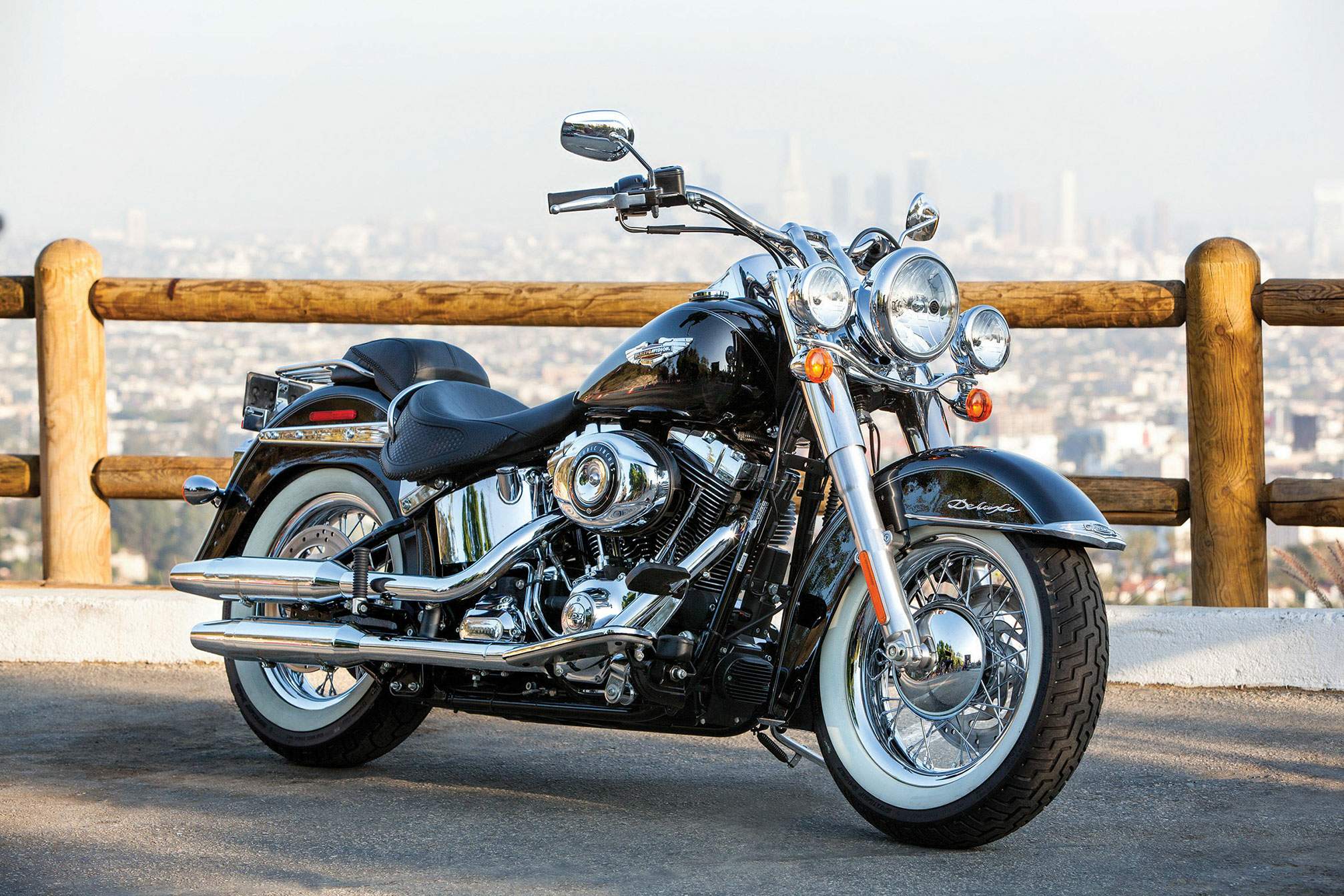 Мотоцикл Harley Davidson FLSTN Softail Deluxe 2014 фото