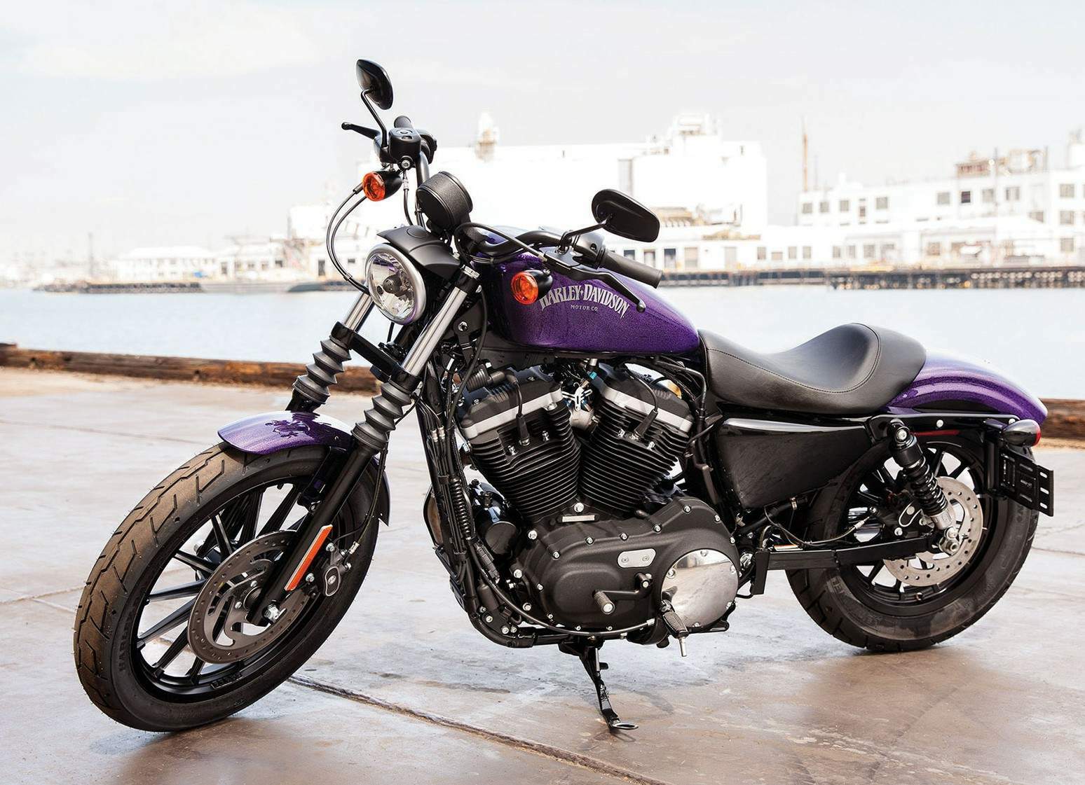Мотоцикл Harley Davidson XL 883N Iron 2016