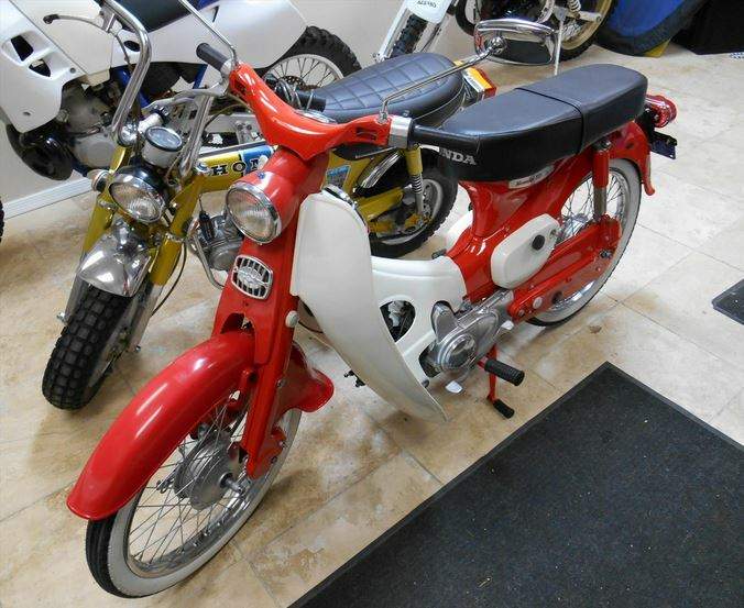 Мотоцикл Honda C 50 Super Cub 1966