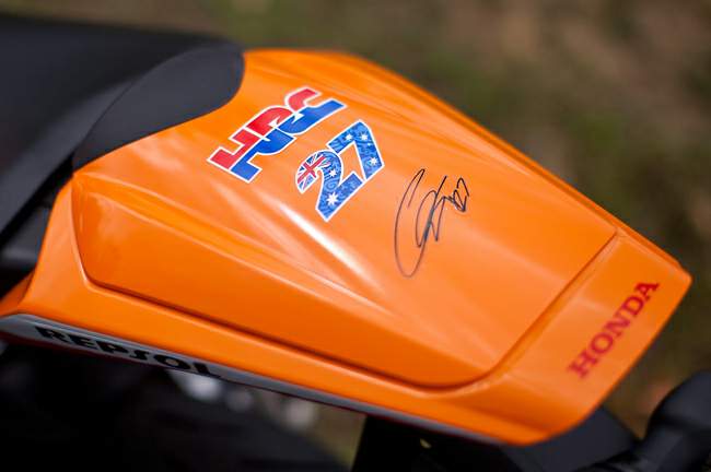 Мотоцикл Honda CBR 1000RR Casey Stoner Repsol Replica 2011 фото