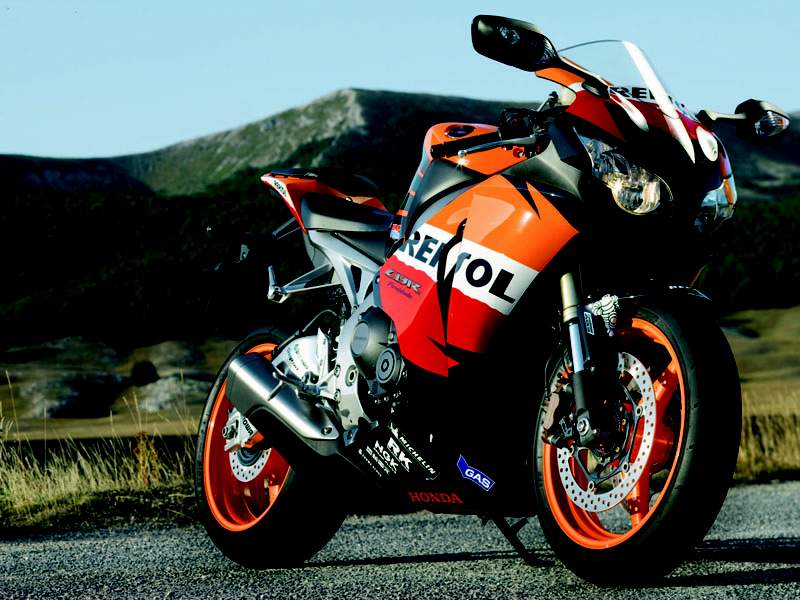 Мотоцикл Honda CBR 1000RR Repsol 2010 фото