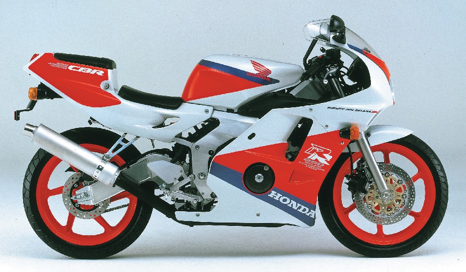 Мотоцикл Honda CBR 250RR 1990