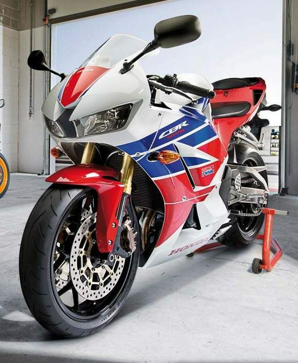 Мотоцикл Honda CBR 600RR Tricolour-HRC 2013