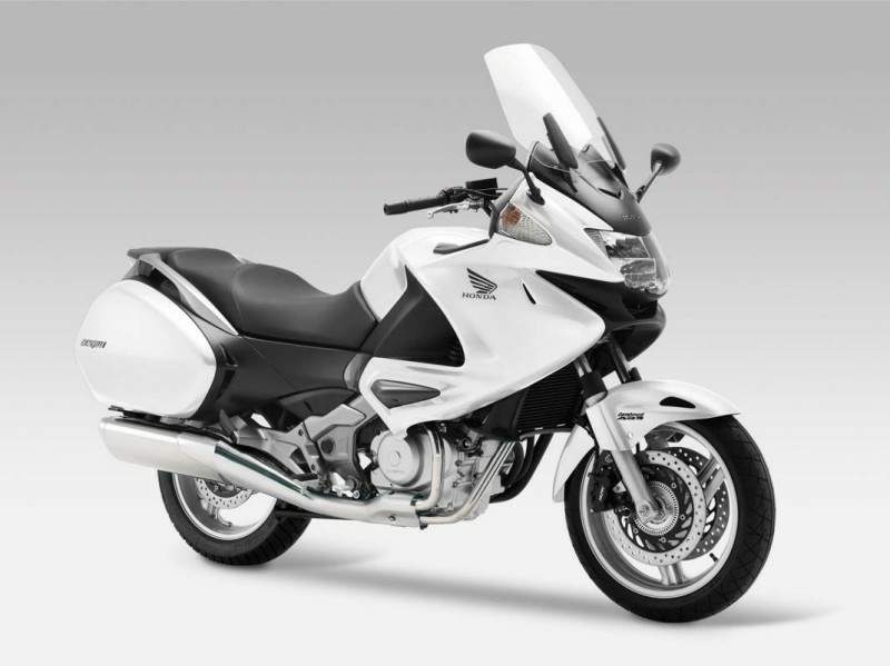 Мотоцикл Honda NT 700V Deauville 2010