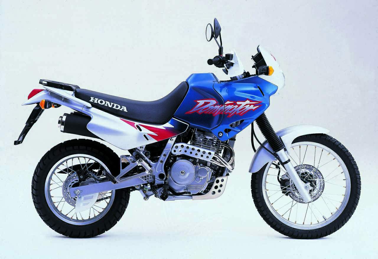 Мотоцикл Honda NX 650 Dominator 1999 фото