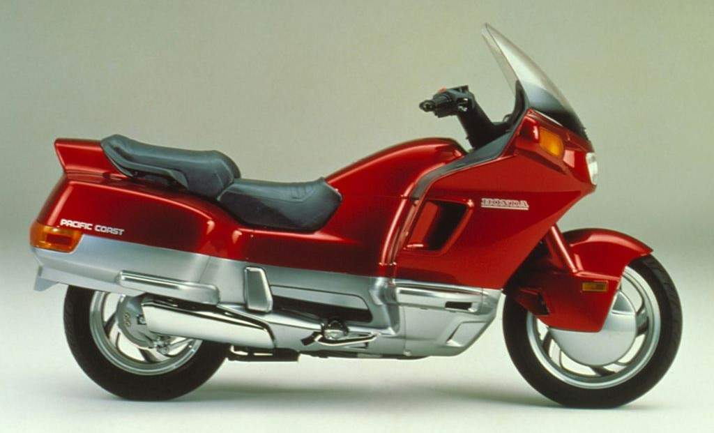 Мотоцикл Honda PC 800 Pacific Coast 1989