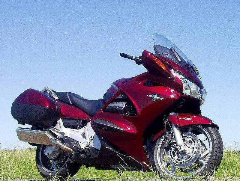 Фотография мотоцикла Honda ST 1300 Pan European 2004
