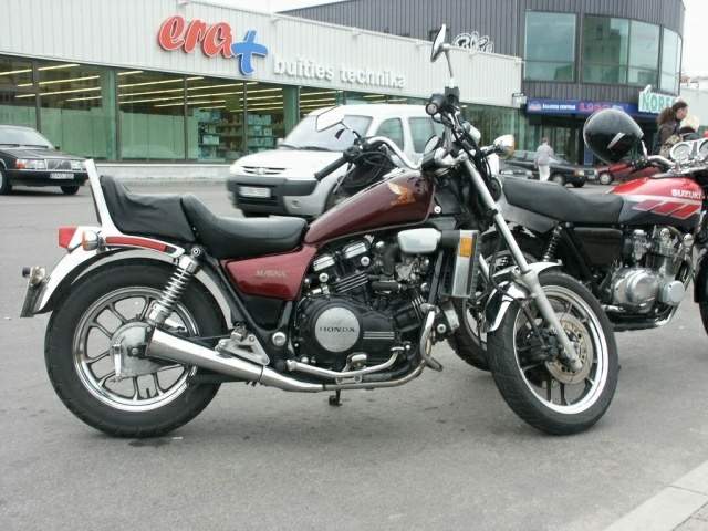 Фотография мотоцикла Honda VF 700C Magna V40 1984
