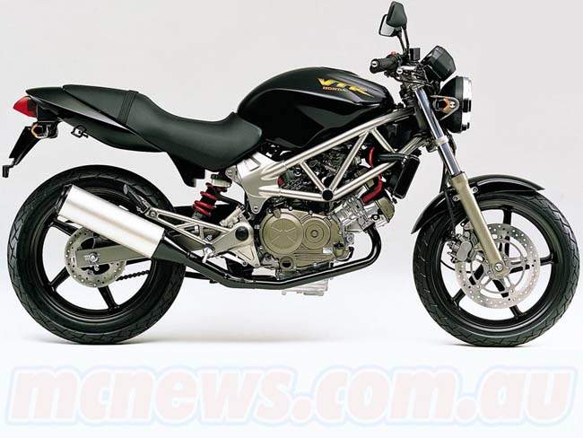 Мотоцикл Honda VTR 250 1999 фото