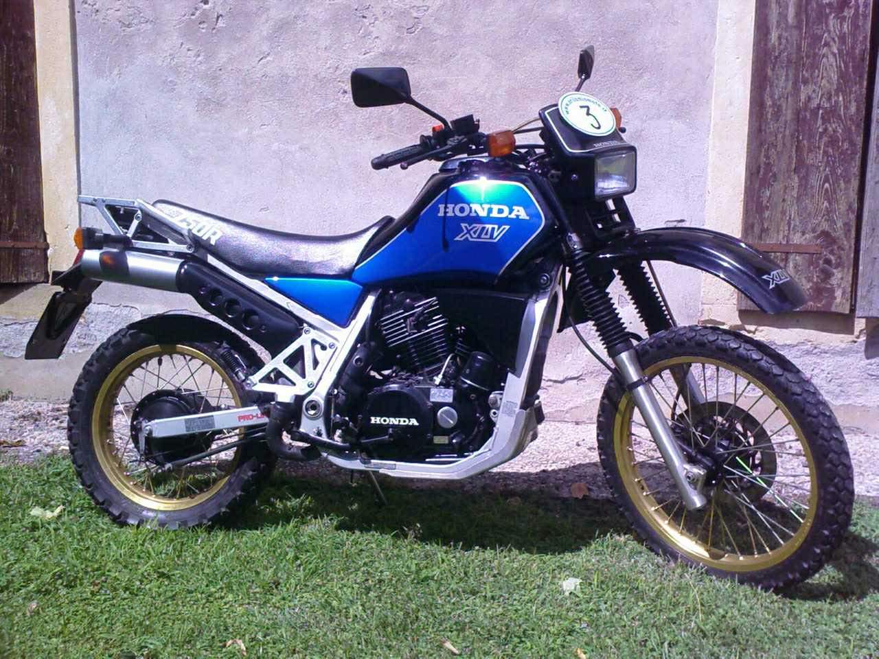 Мотоцикл Honda XLV 750R 1985 фото