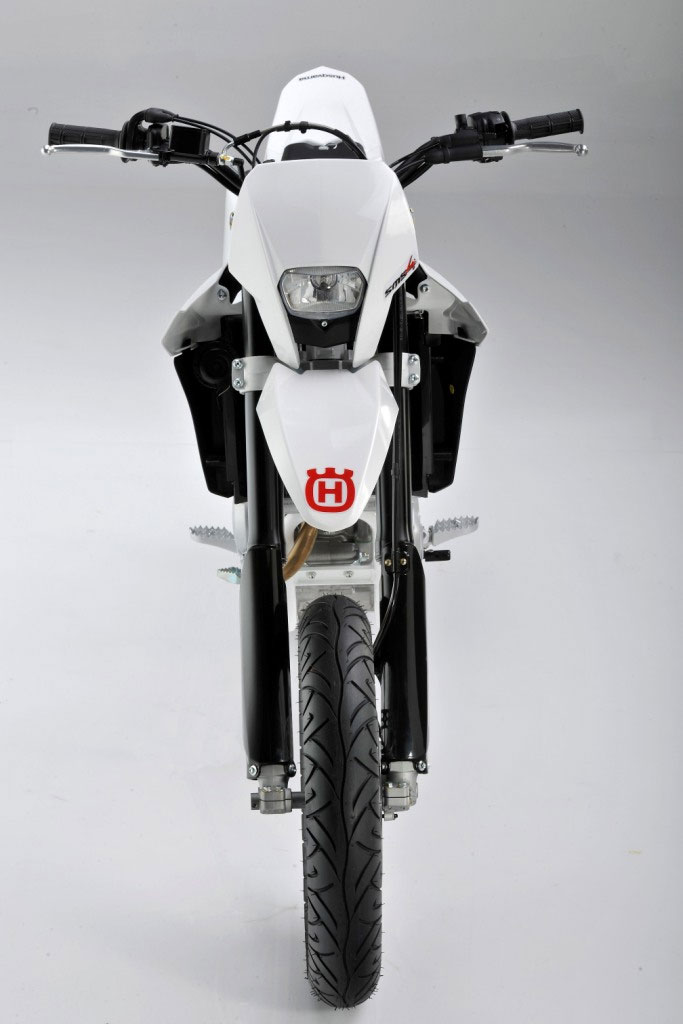 Мотоцикл Husqvarna SMS 4 2011