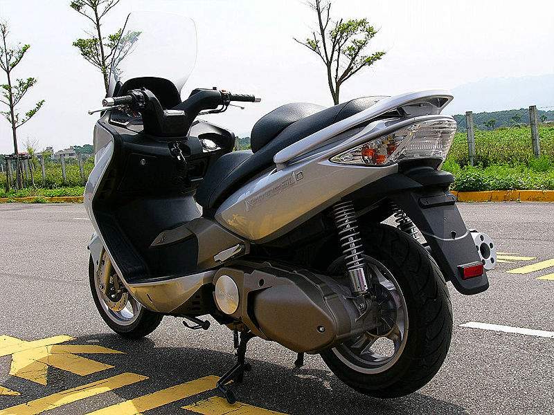 Мотоцикл KYMCO KYMCO Xciting 500i 2005 2005