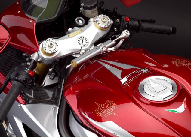 Мотоцикл MV Agusta F3 Serie Oro 2012 фото