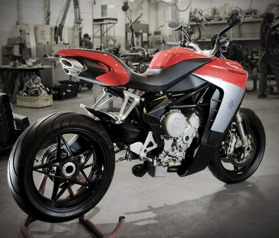 Мотоцикл MV Agusta Tricruiser Concept 2011 фото
