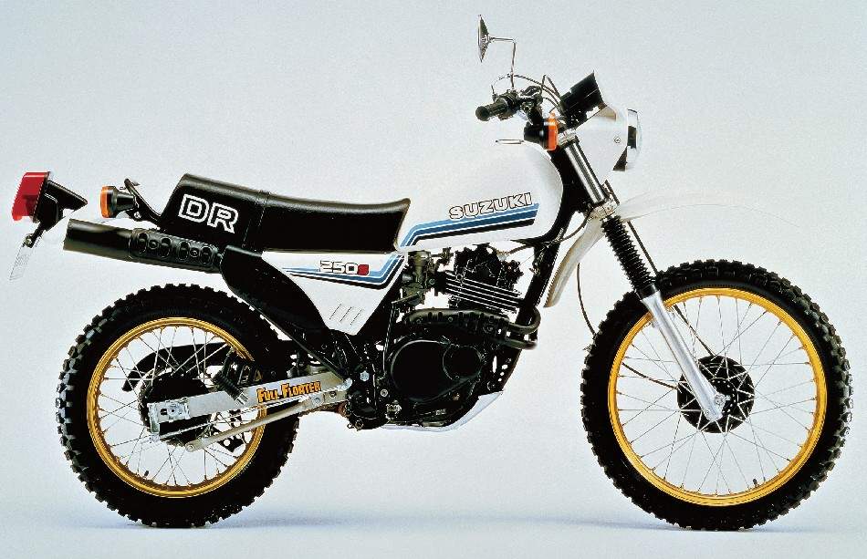 Мотоцикл Suzuki DR 200S 1982