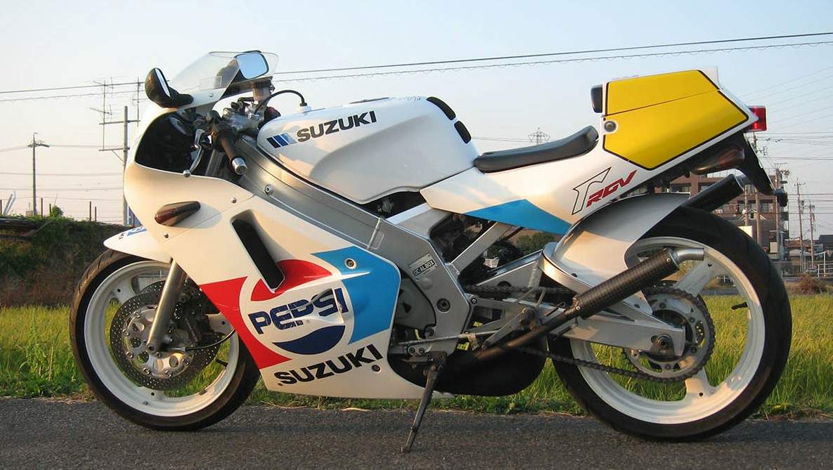 Мотоцикл Suzuki RGV 250SP Pepsi Replica 1988 фото