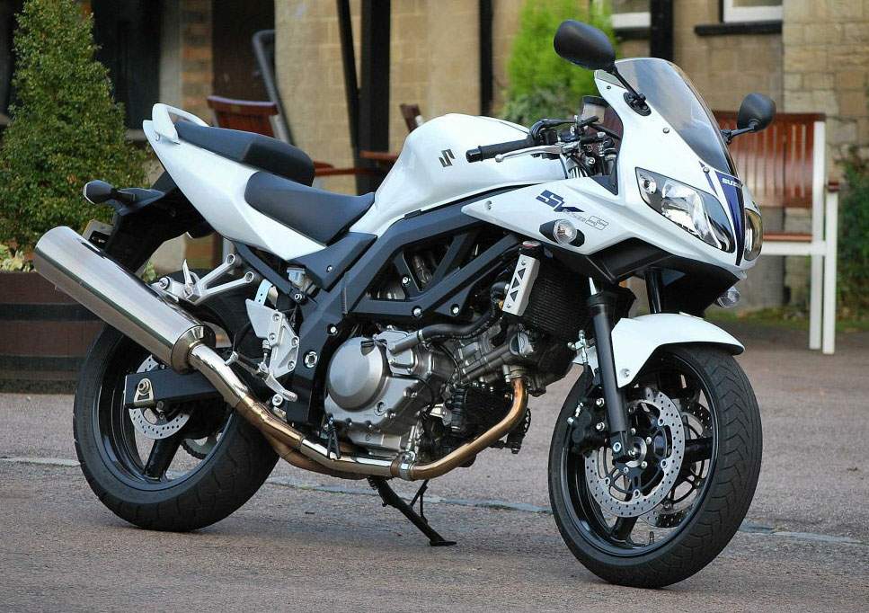 Мотоцикл Suzuki SV 650S 2015