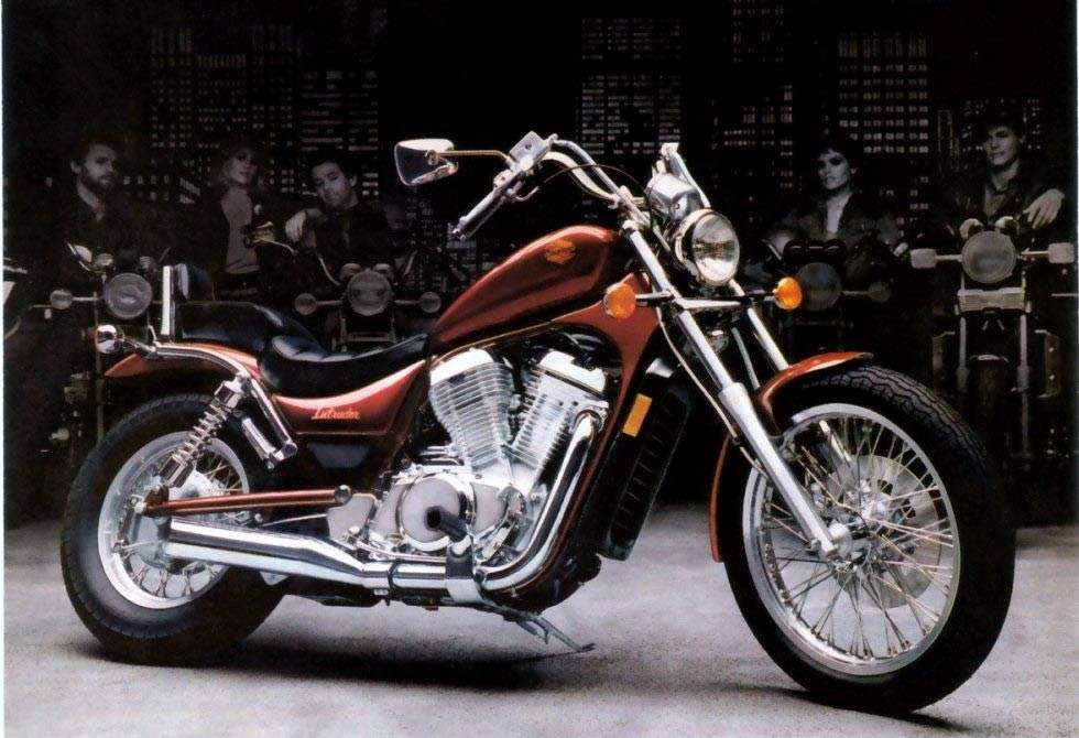 Мотоцикл Suzuki VS 700GL Intruder 1986
