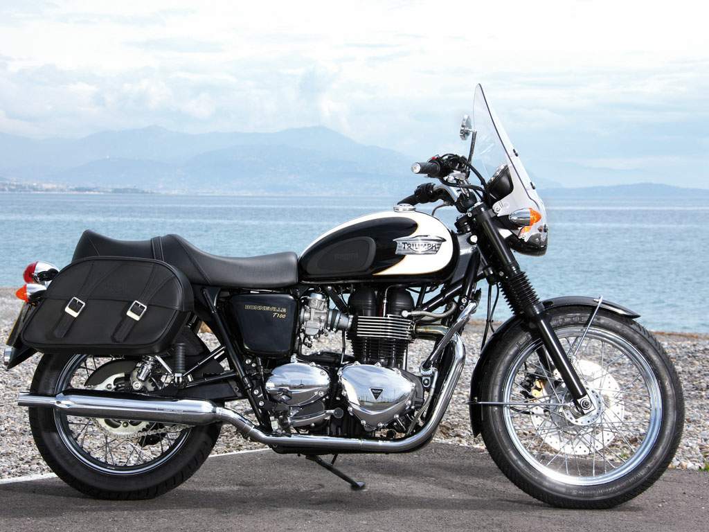 Мотоцикл Triumph Bonneville T100 2010