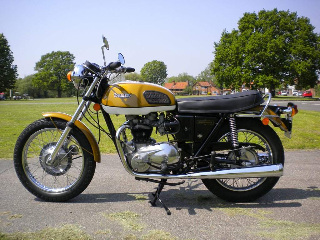 Мотоцикл Triumph T 120V 650 B onneville 1974