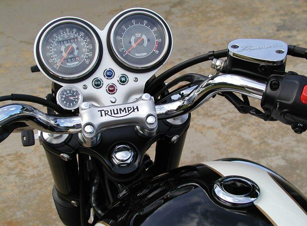 Мотоцикл Triumph Triumph Thruxton 2005 2005