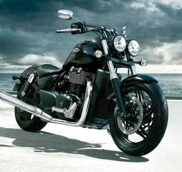 Мотоцикл Triumph Thunderbird Storm 2012