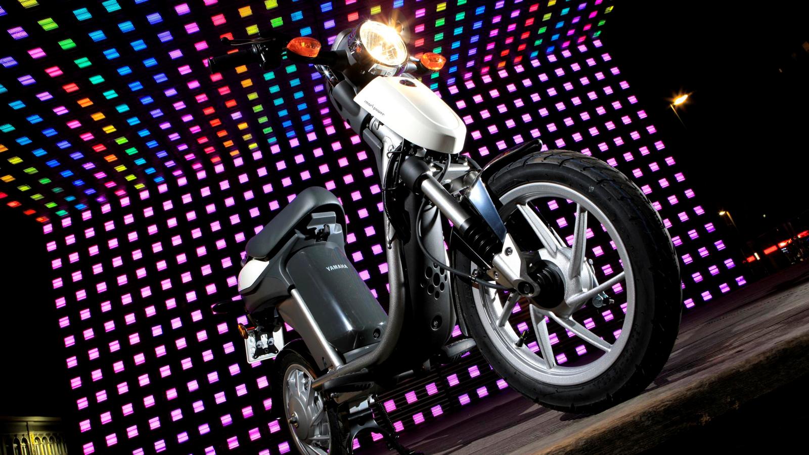 Мотоцикл Yamaha EC-03 2011 фото