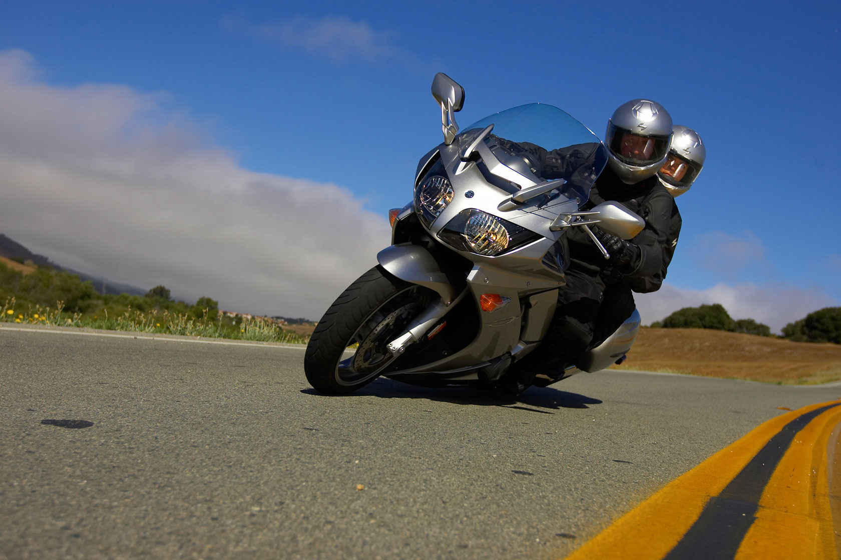Фотография мотоцикла Yamaha FJR 1300 A 2011
