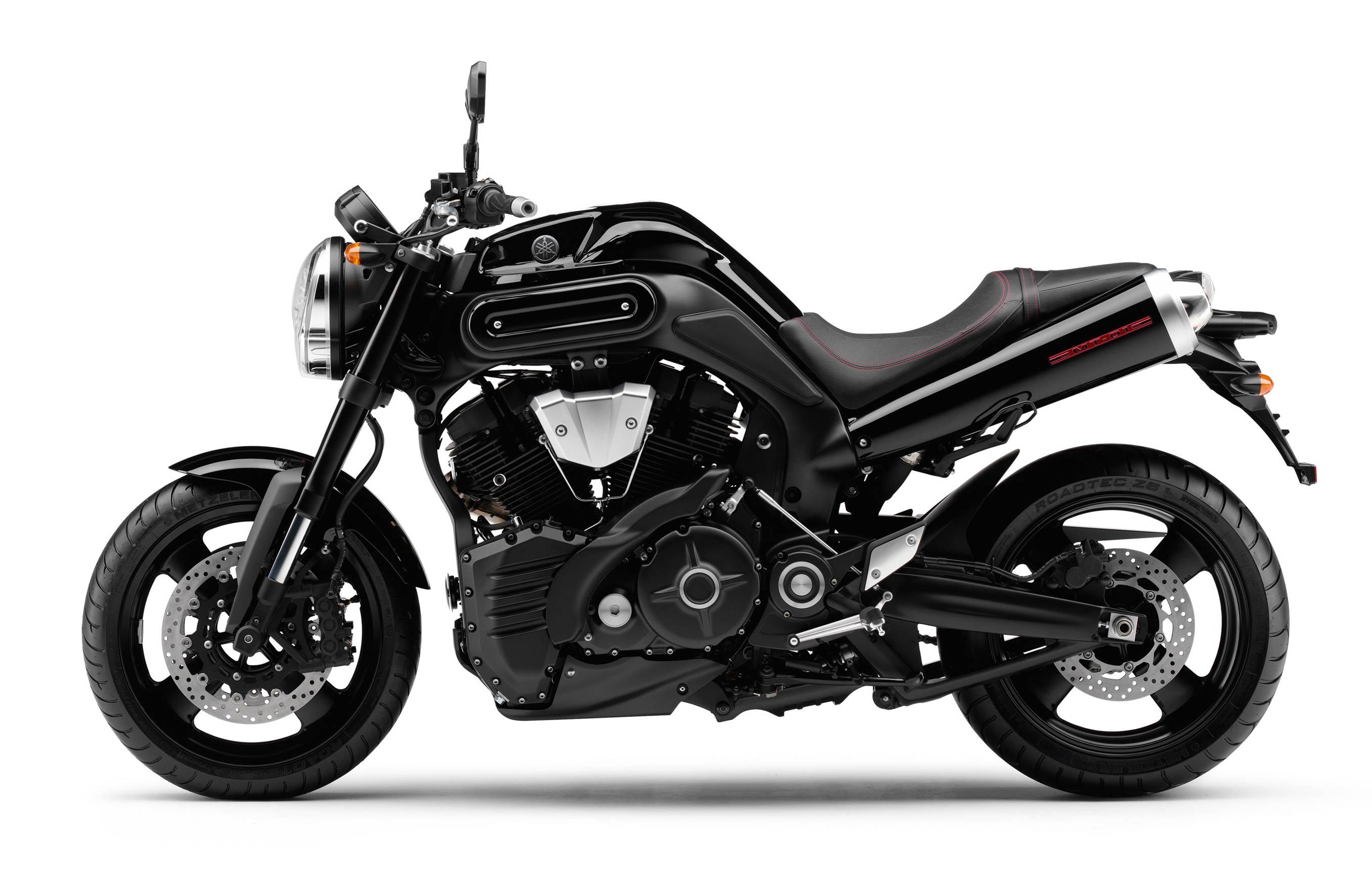 Мотоцикл Yamaha MT-01 URUGUAY 2013