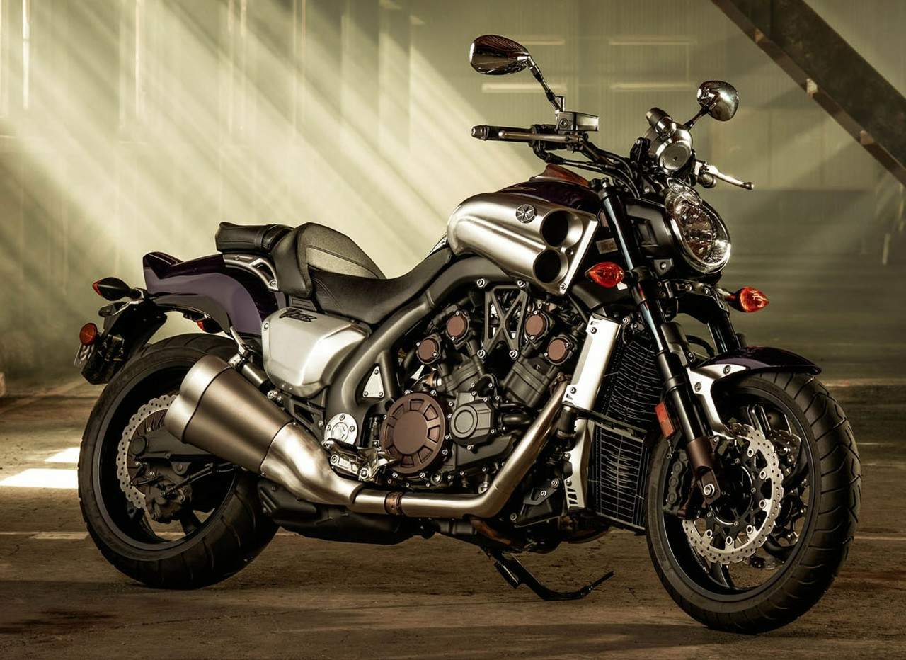 Фотография мотоцикла Yamaha VMX V-Max 17 2014