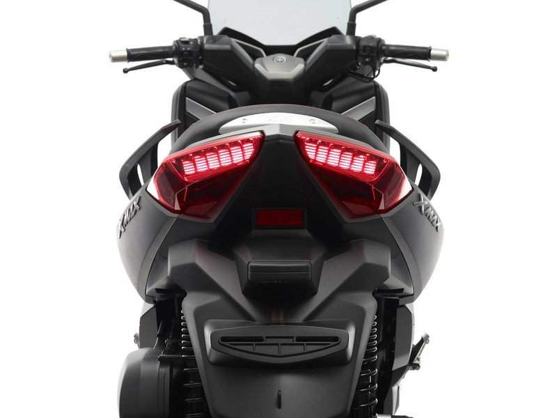 Мотоцикл Yamaha X-Max 250 2016