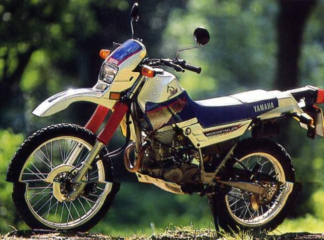 Мотоцикл Yamaha XT 225 Serow 1995 фото