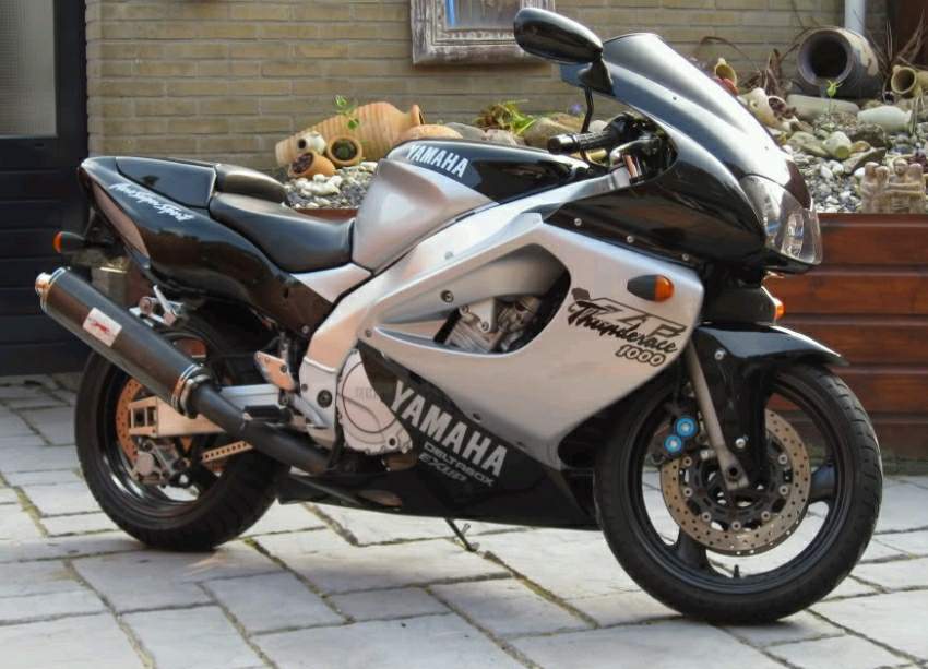 Мотоцикл Yamaha YZF 1000R Thunderace 2001 фото