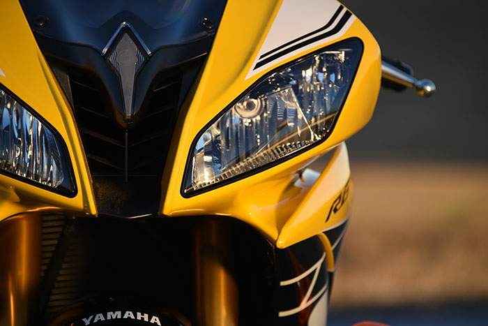 Фотография мотоцикла Yamaha YZF 600 R6 2016